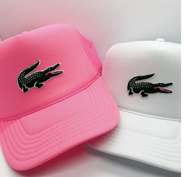 ALLIGATOR EMBROIDERED TRUCKER HAT