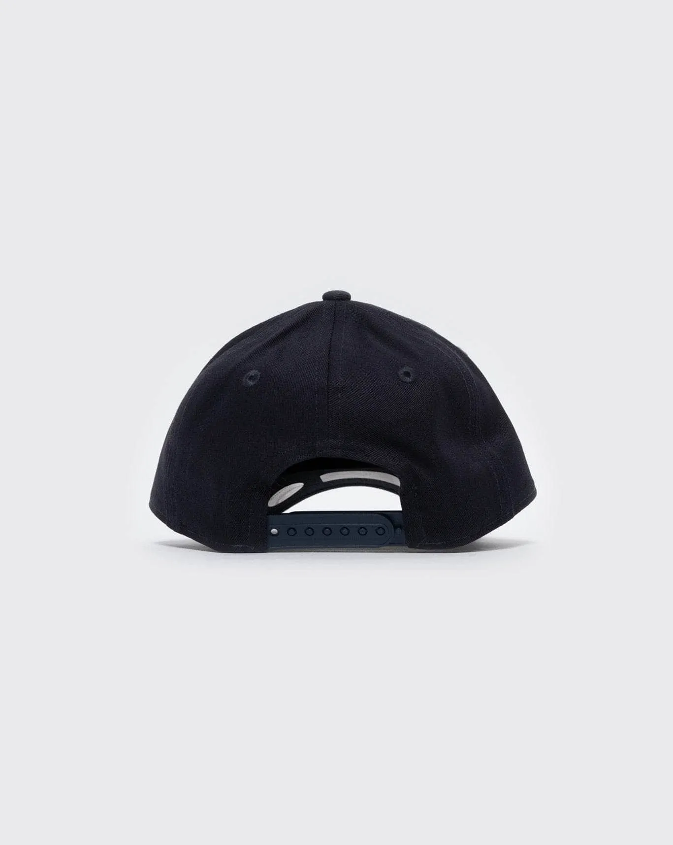 New era youth 940 yankees outline